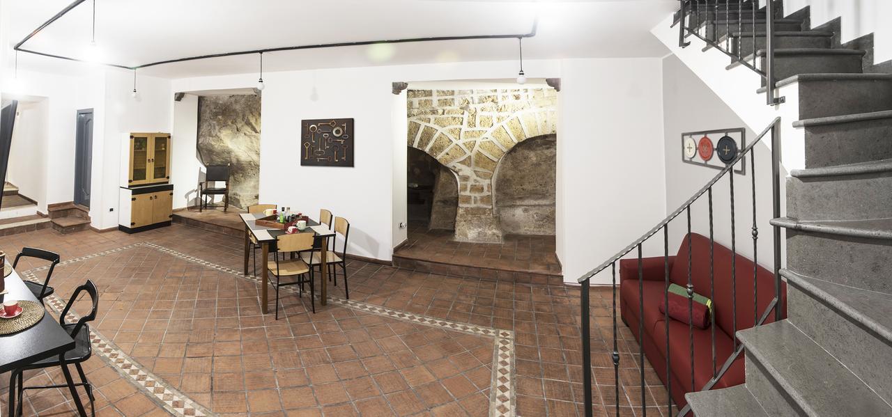 The Rock Apartman Nápoly Kültér fotó